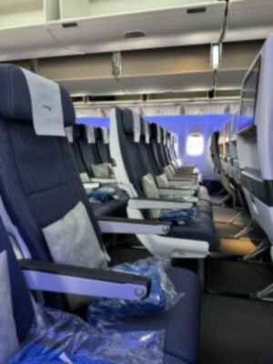 Aeroplane seats 